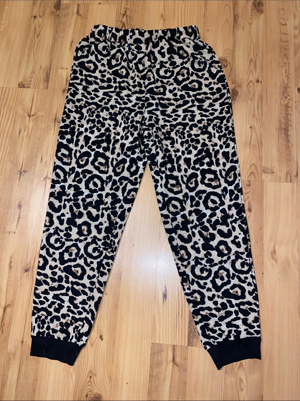 SHEIN Black & Cream Leopard Print Joggers